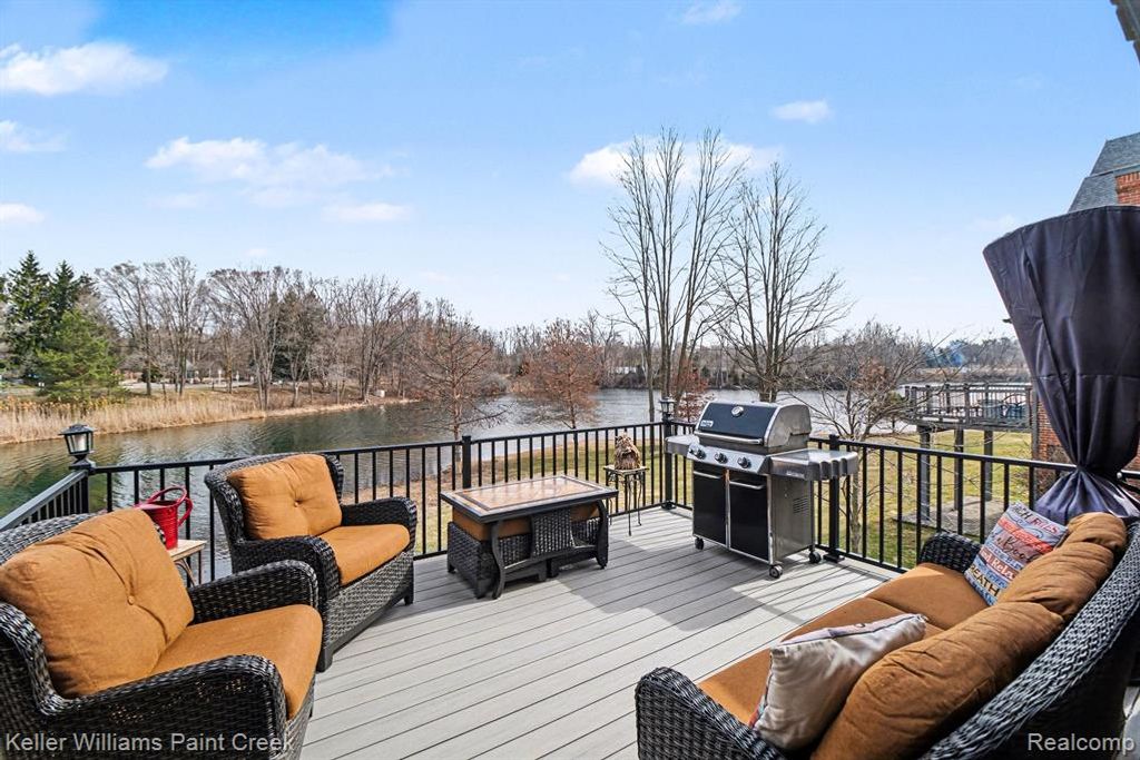 63 Burniah, Lake Orion, MI 48362