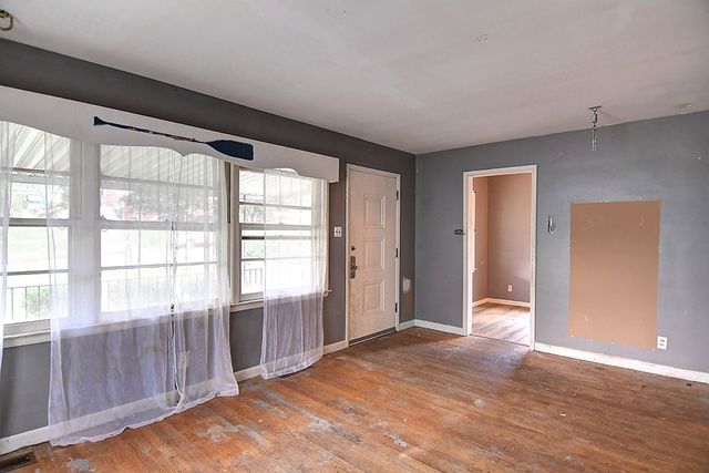 24 Forest Glen Drive, Middletown, OH 45042
