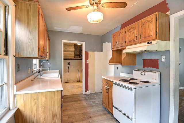 24 Forest Glen Drive, Middletown, OH 45042