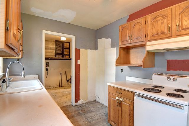 24 Forest Glen Drive, Middletown, OH 45042
