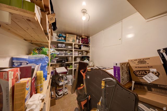 552 NICHOLS LN, Moab, UT 84532