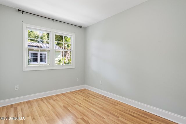 808 Desoto Street, 7, Ocean Springs, MS 39564