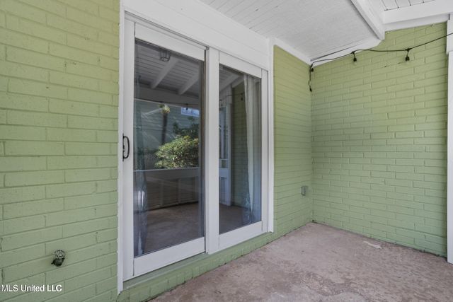 808 Desoto Street, 7, Ocean Springs, MS 39564