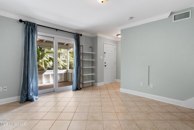 808 Desoto Street, 7, Ocean Springs, MS 39564