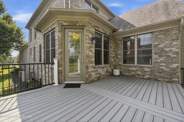 2101 Highland Springs Pl, Louisville, KY 40245