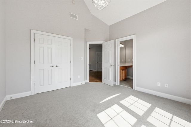 2101 Highland Springs Pl, Louisville, KY 40245