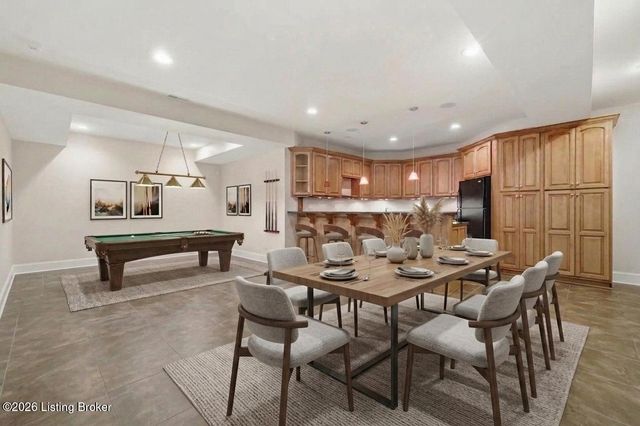 2101 Highland Springs Pl, Louisville, KY 40245