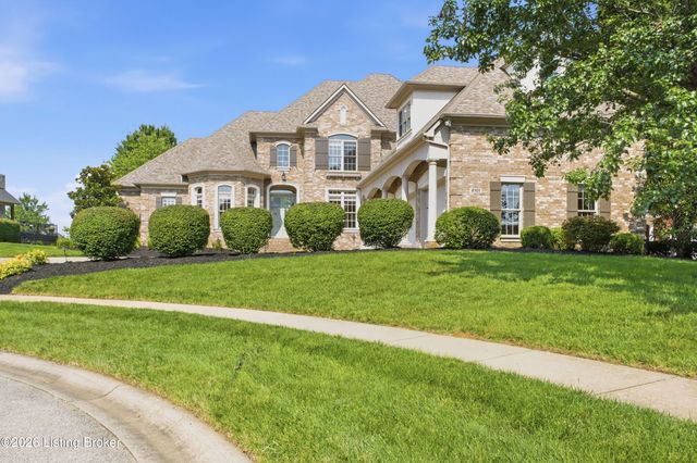 2101 Highland Springs Pl, Louisville, KY 40245