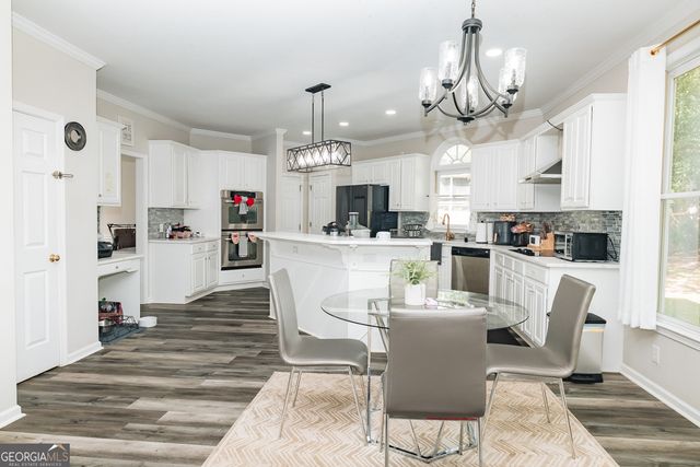 525 White Ridge Trace, Lawrenceville, GA 30043