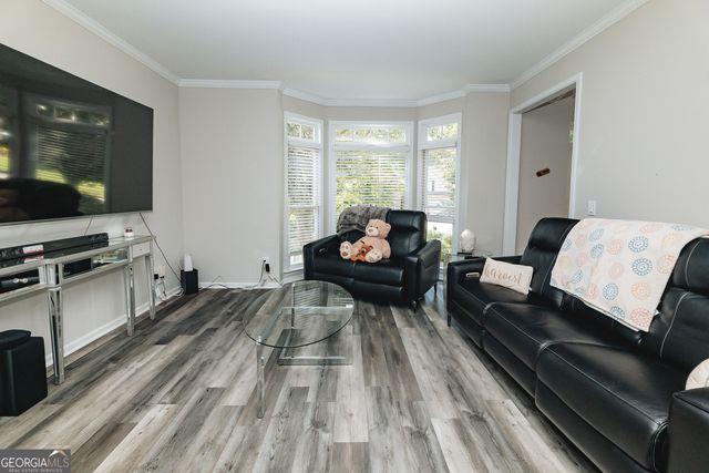 525 White Ridge Trace, Lawrenceville, GA 30043