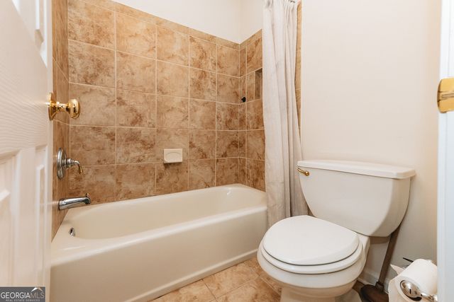 525 White Ridge Trace, Lawrenceville, GA 30043
