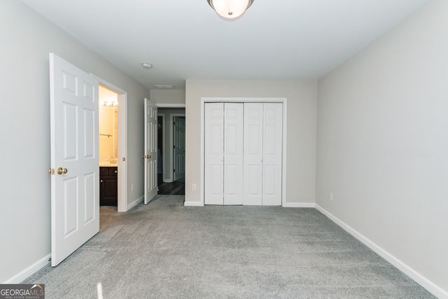 525 White Ridge Trace, Lawrenceville, GA 30043