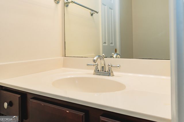 525 White Ridge Trace, Lawrenceville, GA 30043
