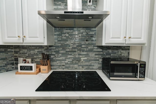 525 White Ridge Trace, Lawrenceville, GA 30043