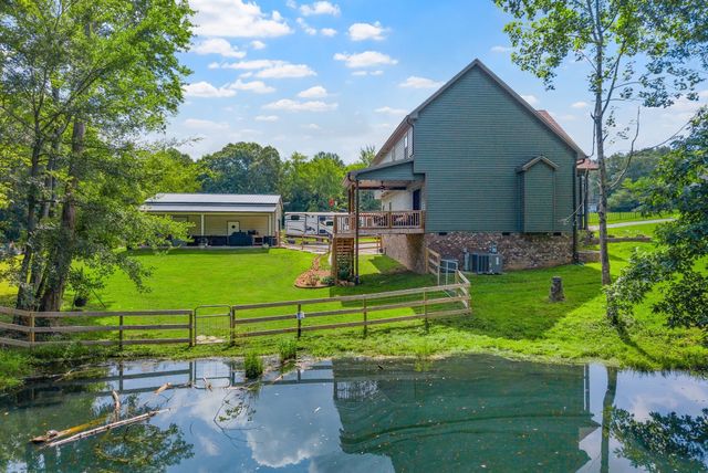 1415 Southside Rd, Southside, TN 37171