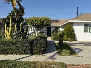 5501 Stardust, Huntington Beach, CA 92647