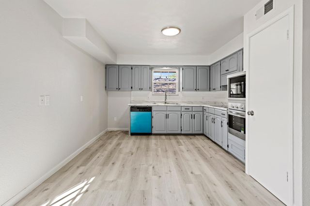 1116 Oxbow Lane, Dallas, TX 75241