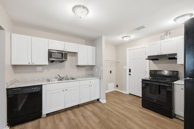 1634 Vilardo Lane, Columbus, OH 43227