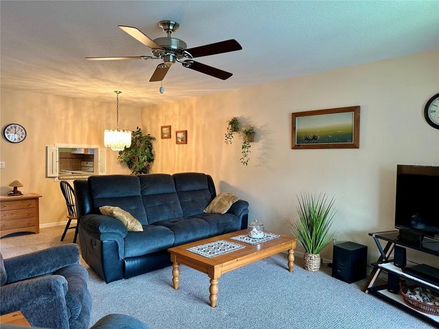 1330 GLEN OAKS DRIVE E 370D, Sarasota, FL 34232