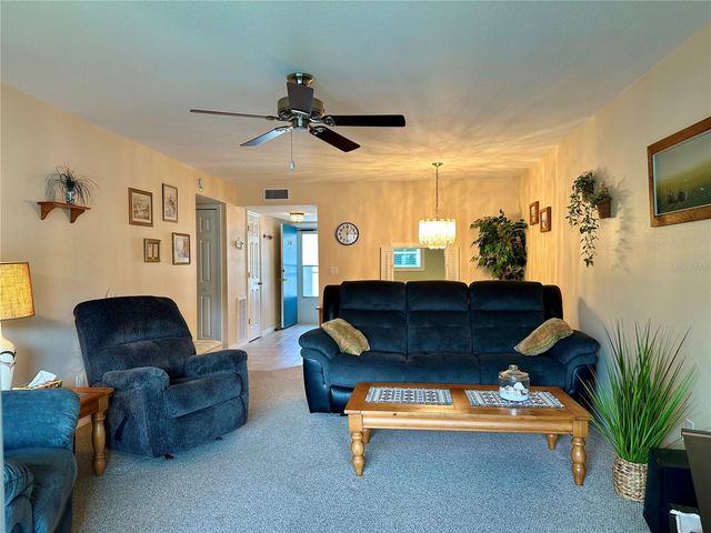 1330 GLEN OAKS DRIVE E 370D, Sarasota, FL 34232