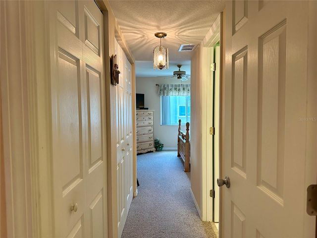 1330 GLEN OAKS DRIVE E 370D, Sarasota, FL 34232