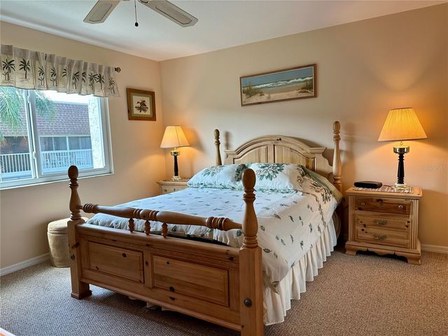 1330 GLEN OAKS DRIVE E 370D, Sarasota, FL 34232