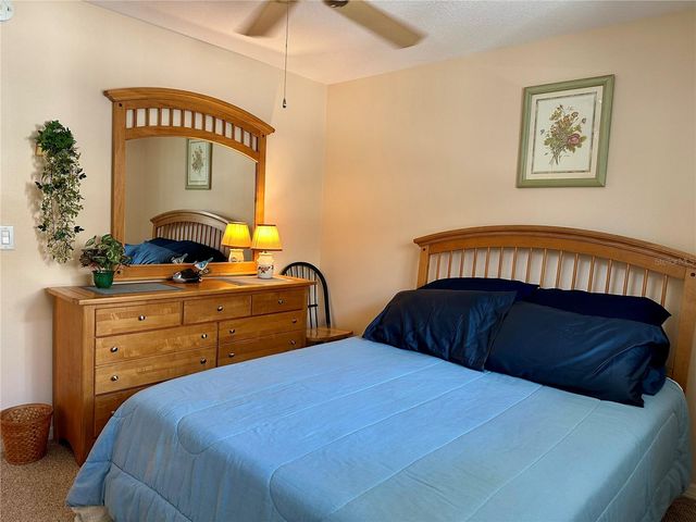 1330 GLEN OAKS DRIVE E 370D, Sarasota, FL 34232