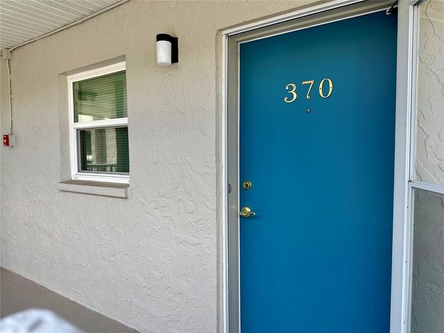 1330 GLEN OAKS DRIVE E 370D, Sarasota, FL 34232