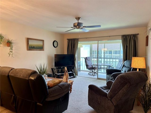 1330 GLEN OAKS DRIVE E 370D, Sarasota, FL 34232