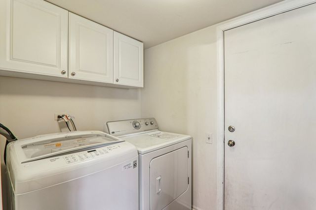 1868 Brighton Street, Downers Grove, IL 60516