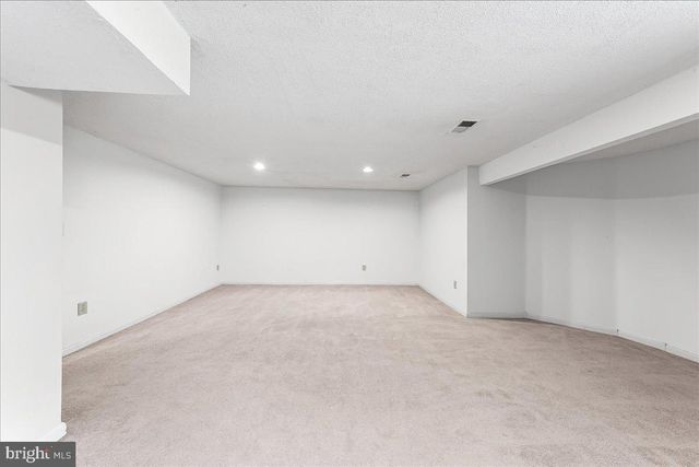 510 CHAMBERS ROCK RD, Landenberg, PA 19350