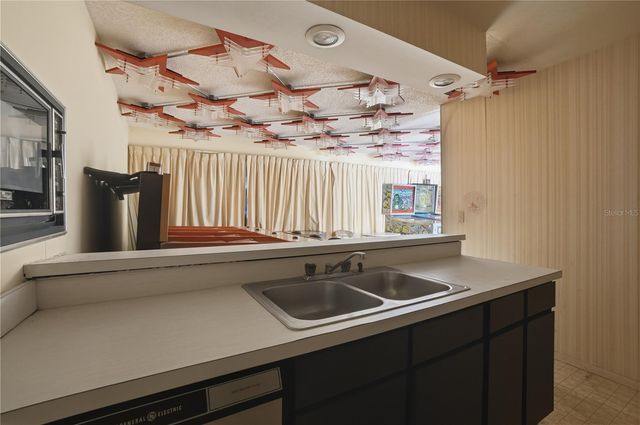 10632 DEERGRASS LANE, Orlando, FL 32821