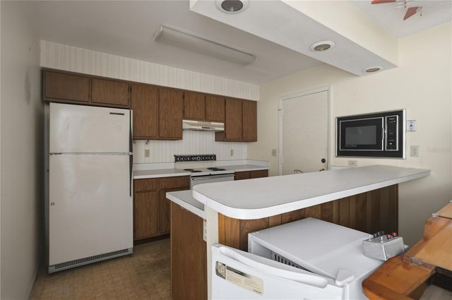 10632 DEERGRASS LANE, Orlando, FL 32821