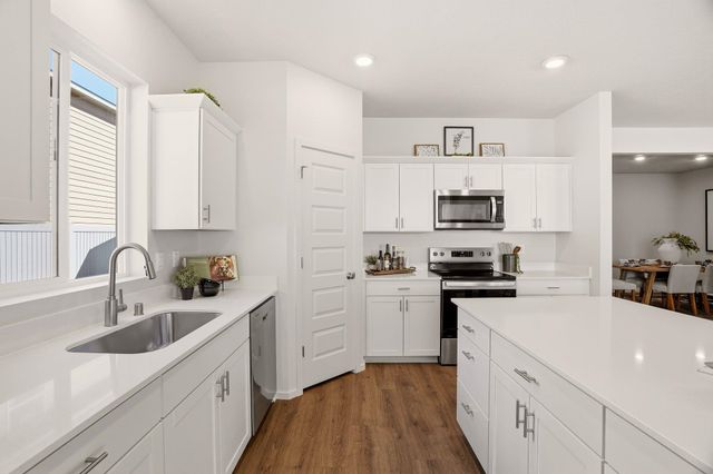 5825 S Bernard St, Spokane, WA 99224