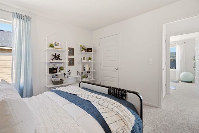 5825 S Bernard St, Spokane, WA 99224