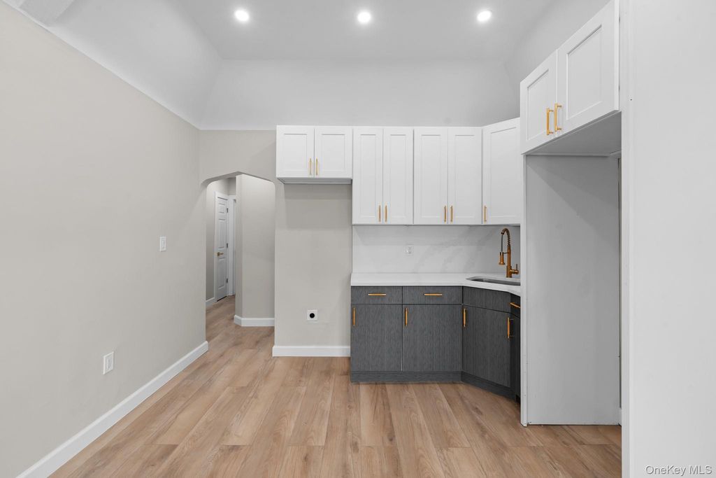 17915 134th Avenue, Jamaica, NY 11434 — photo 2
