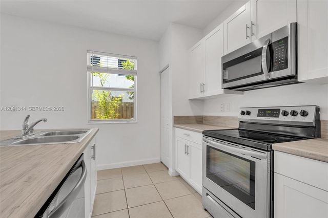 2683 SE 12th Street, Homestead, FL 33035