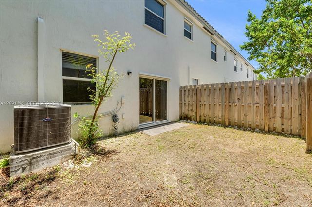2683 SE 12th Street, Homestead, FL 33035