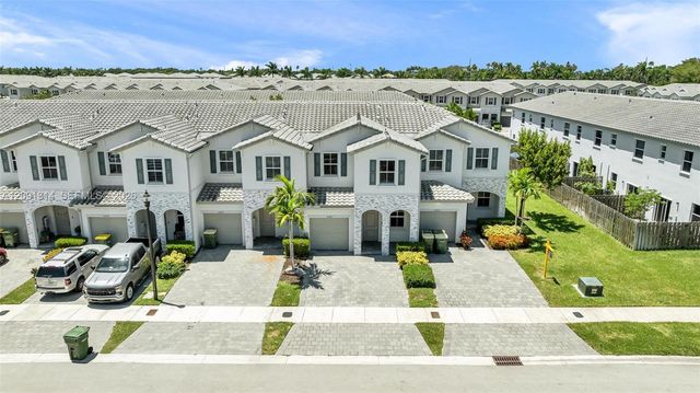 2683 SE 12th Street, Homestead, FL 33035