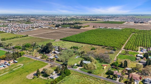 21398 Oleander Ave, Manteca, CA 95337