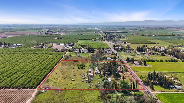 21398 Oleander Ave, Manteca, CA 95337