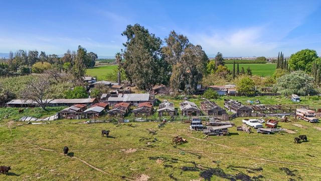 21398 Oleander Ave, Manteca, CA 95337