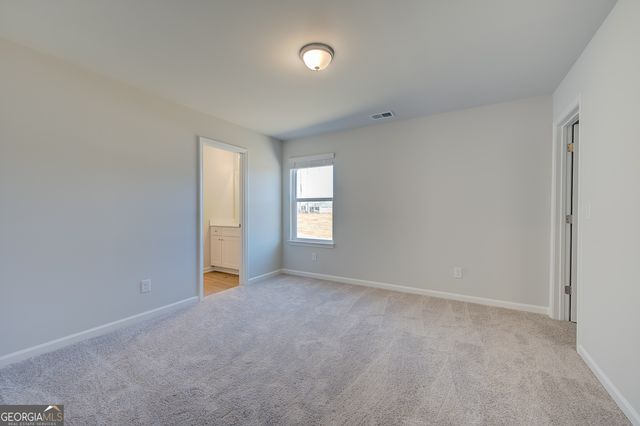 125 Cooper Cove W, Fayetteville, GA 30215