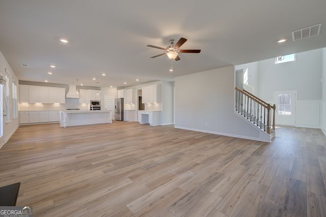 125 Cooper Cove W, Fayetteville, GA 30215