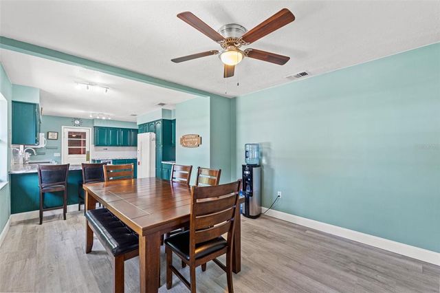800 N WALTON AVENUE, Tarpon Springs, FL 34689