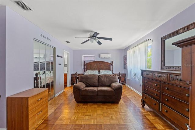 800 N WALTON AVENUE, Tarpon Springs, FL 34689