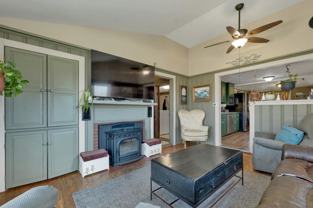 630 South Barnstead Road, Barnstead, NH 03225