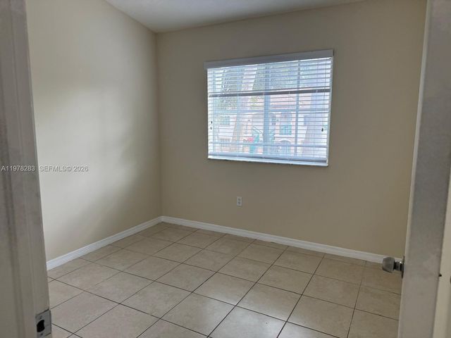 2930 SE 12th Rd 206-31, Homestead, FL 33035