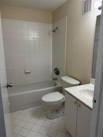 2930 SE 12th Rd 206-31, Homestead, FL 33035