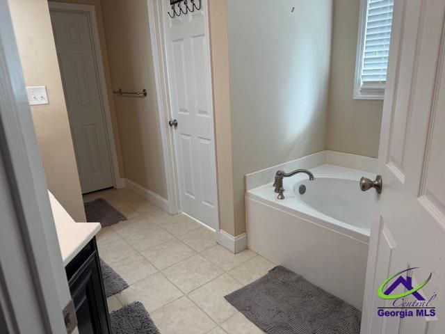 424 Sawtooth Court, Kathleen, GA 31047